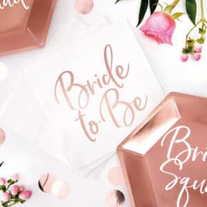 serviettes bride to be blanches pour anniversaire