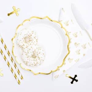 Assiettes blanches pour fêtes