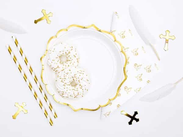 Assiettes blanches pour fêtes